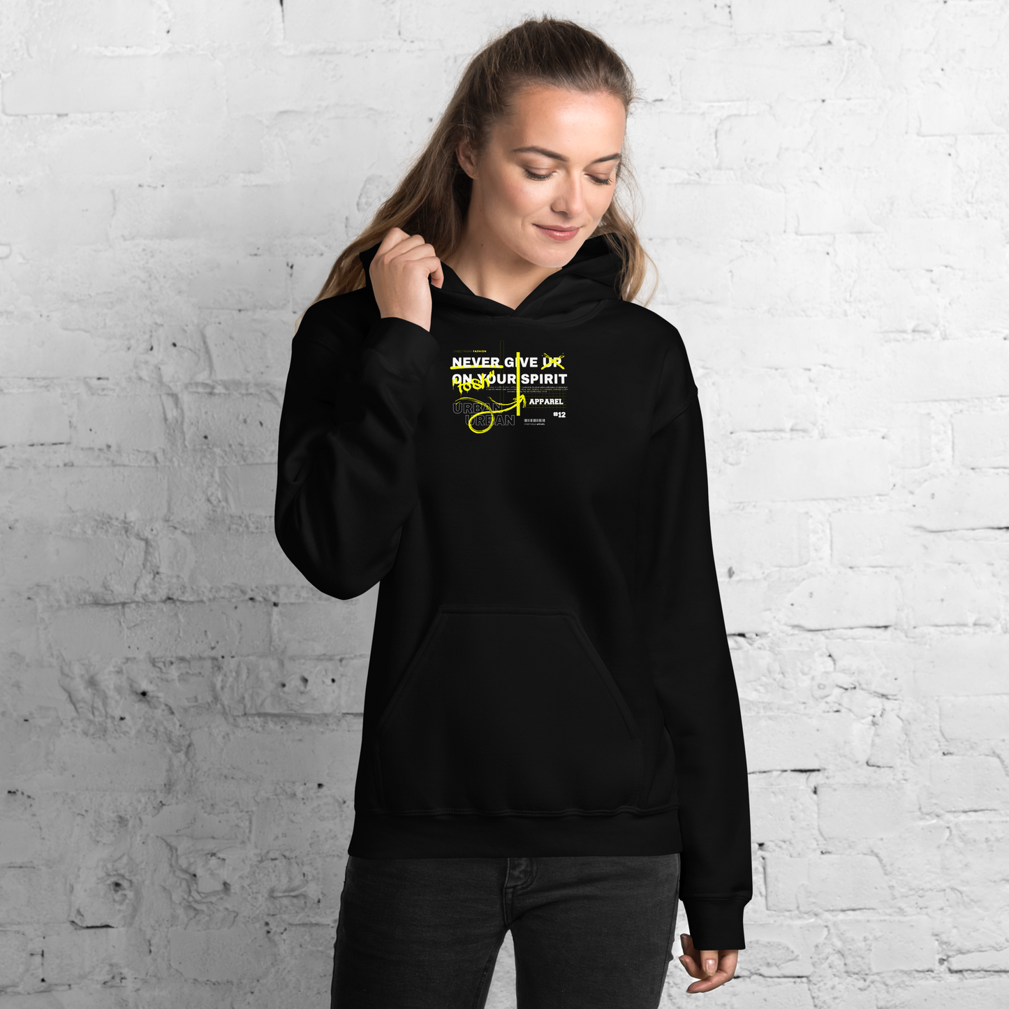 NEVER GIVE UP HOODIE